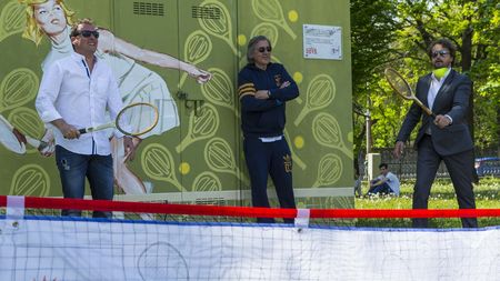 FOTO | "Patru Stele Pline de Energie", arta modernă și tenisul de epocă