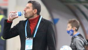 Adevărul despre plecarea lui Eugen Trică de la FC U Craiova! A fost „executat” de familia Mititelu? Antrenorul rupe tăcerea: „E simplă treaba”