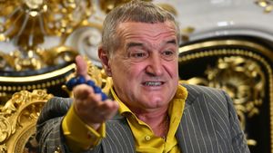 Gigi Becali n-a stat pe gânduri când a aflat ce a zis George Simion de el: „Schimb foaia!”