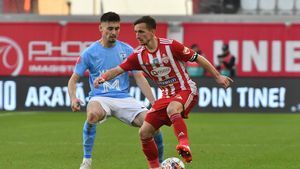 Marius Ștefănescu s-a săturat să fie acuzat de blat cu FCSB și a luat o măsură radicală! Laszlo Dioszegi a dezvăluit ce va face mijlocașul în zorii zilei de joi. „Asta mi-a spus!”. VIDEO