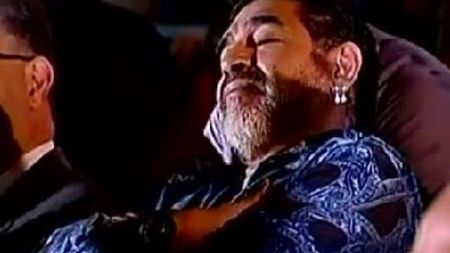 VIDEO | Maradona a adormit în timpul unui discurs al președintelui Venezuelei