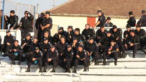 Prefectul Capitalei: "Vom înăspri** condițiile de acces la evenimentele sportive cu grad ridicat de risc!"