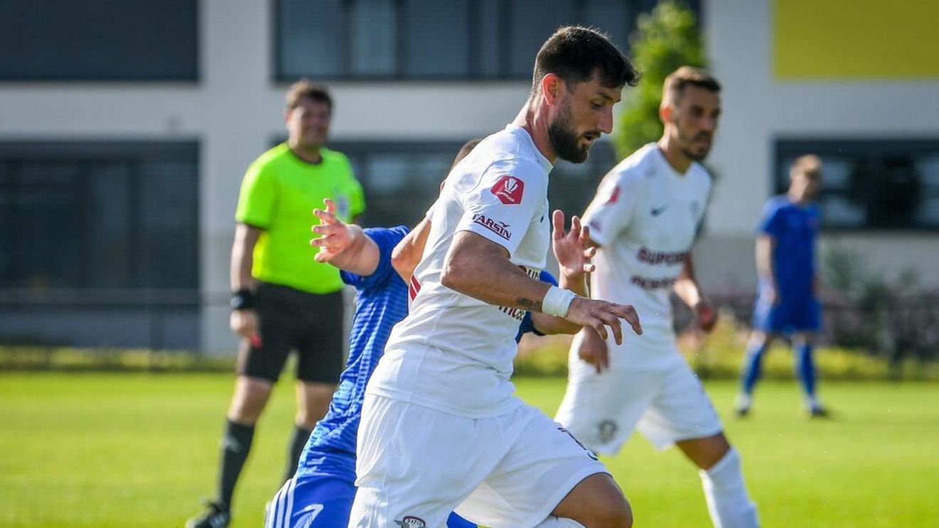 Dezastru fără margini pentru Rapid în meciul cu Petrolul: Borja Valle, al doilea autogol în poarta lui Horațiu Moldovan! „A făcut un Bănel Nicoliță”  | VIDEO