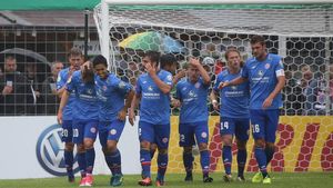 VIDEO | S-a întors Alex Maxim! Românul a debutat într-un mare stil la Mainz: pasă de gol cu un lob peste toată apărarea adversă