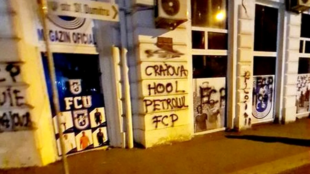 Scandal la FC U Craiova, după reinstalarea lui Nicolo Napoli! Trei suporteri au vandalizat sediul clubului lui Adrian Mititelu | FOTO