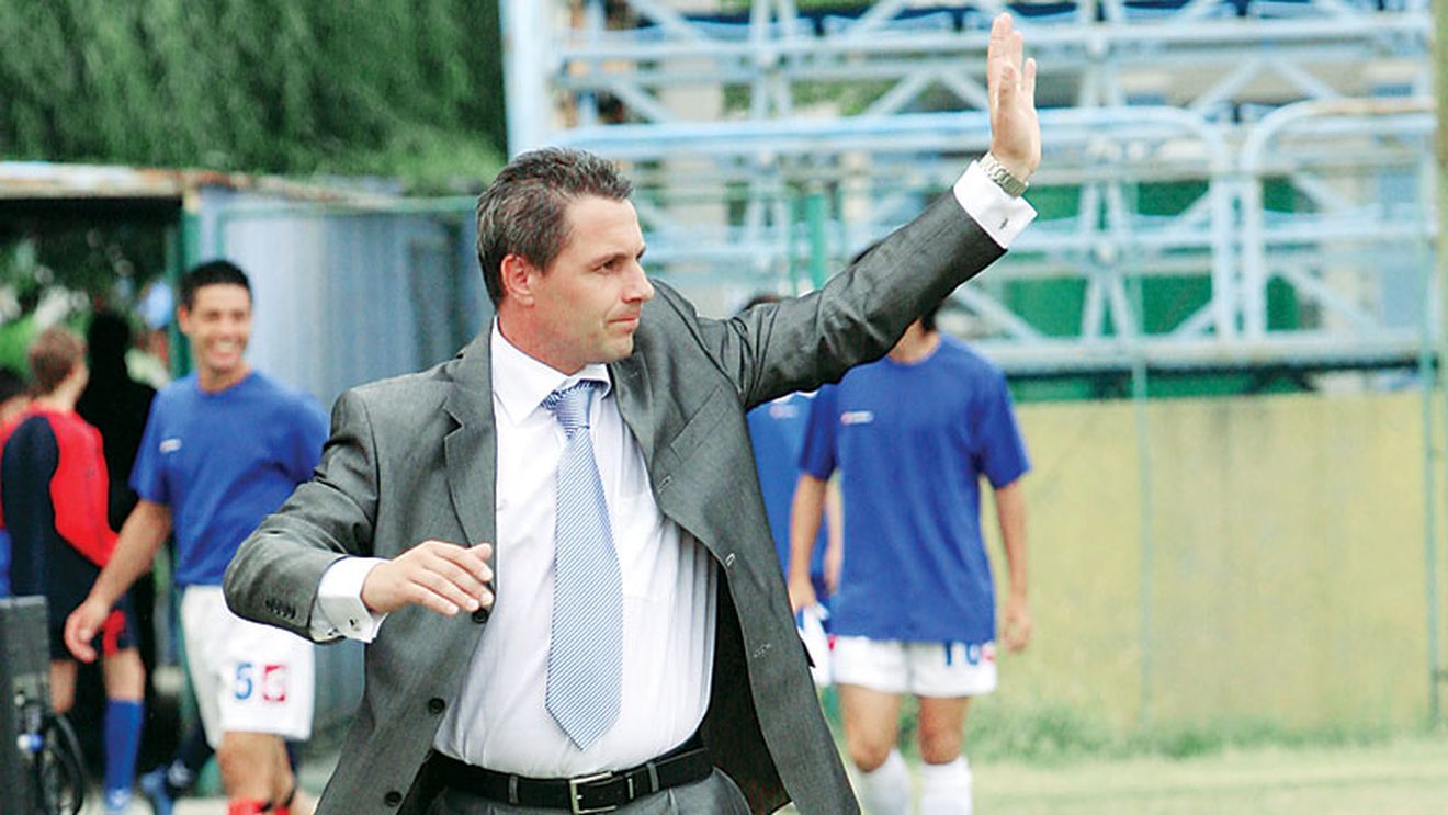 Marius Șumudică: „Aș accepta fără ezitare o ofertă de la Rapid"