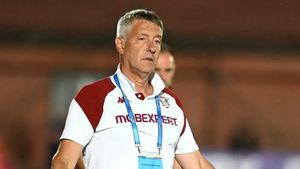 Motivul religios care a slăbit enorm puterea Rapidului și care a pus în cap planurile lui Cristiano Bergodi. Cei 5 fotbaliști, dintre care patru sunt titulari obișnuiți, care s-au văzut vlăguiți de energie din cauza Ramadanului chiar înaintea partidei de la Craiova. EXCLUSIV