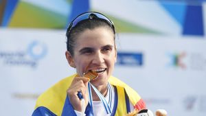 Ionela Cozmiuc, aur și record la Campionatul European de Canotaj! Ioana Vrînceanu și Roxana Anghel, primul loc la dublu rame feminin!