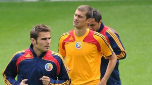 Episod incredibil din cantonamentul naționalei! Tamaș, Torje și Mutu, aproape de bătaie în Albania: „Băi, Găbiță, tu vezi ce urât se uită ăia la noi?”