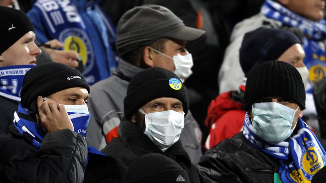 Vezi aici recomandările FIFA și UEFA în legătură cu gripa porcină