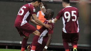 Tade, cel mai bun marcator din ultimele patru decenii la CFR. Ivorianul poate stabili o performanță istorică. "Nu mi-a venit să cred că mă vrea Steaua"