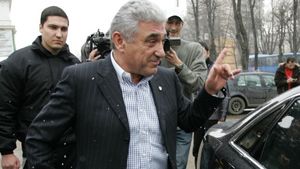 România,** între Franța și Becali