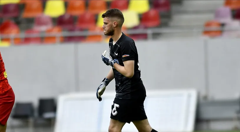 Aroganța lui Bogdan Vintilă la meciul FCSB - Dinamo. L-a trimis în poartă pe goalkeeperul care n-a apărat niciodată la prima echipă
