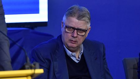 Nea Gino, dă-i afară și pe controlorii de la STB. Ce nevoie avem de ei?