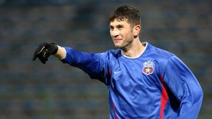 Imagini incredibile cu Claudiu Răducanu, ajuns la 43 de ani. Cum arată acum fostul atacant al Stelei | VIDEO
