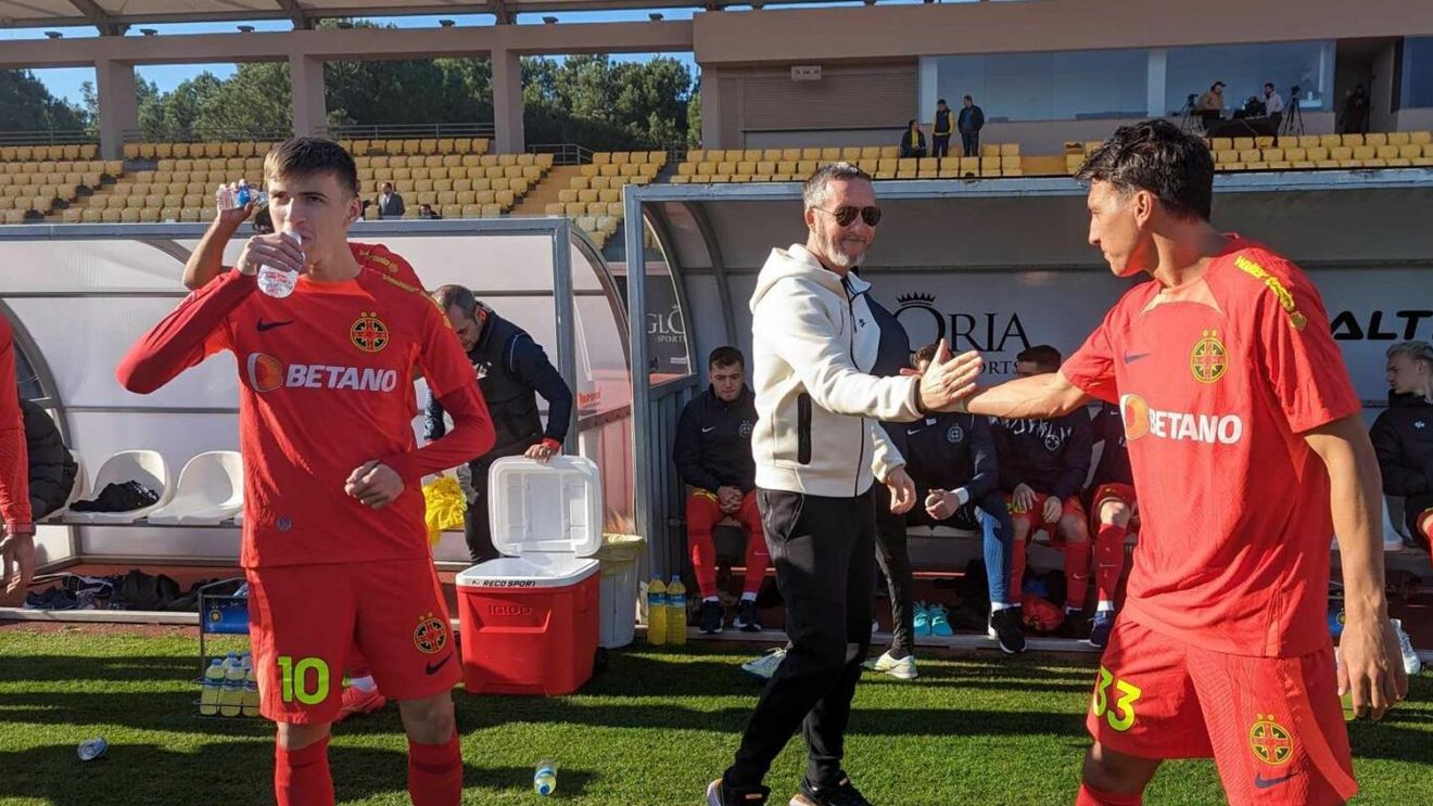 Probleme pentru Tavi Popescu în amicalul FCSB - LASK Linz! Explicații pentru prestația modestă a fotbalistului și de ce a părăsit terenul printre primii la finalul meciului