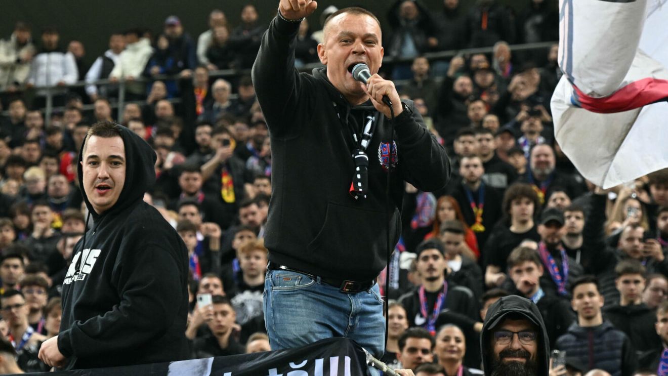 Mustață l-a desființat pe Crețu: „Trăiești din amintiri. Vino în peluză, vorbim vagabonțește!”