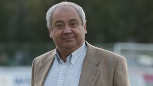 "Rapidul joacă mai frumos decât pe vremea lui Lucescu"