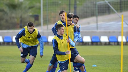 Gardoș laudă ultima decizie luată de Becali: "S-a creat un grup unit!"** Cum vede "dubla" cu Ajax și cum resimte antrenamentele dure ale lui Reghe