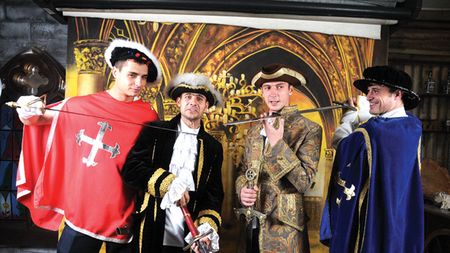 Apune era muschetarilor!** Florin Zalomir, Rareș Dumitrescu, Simona Gherman și Anca Măroiu se retrag din activitate