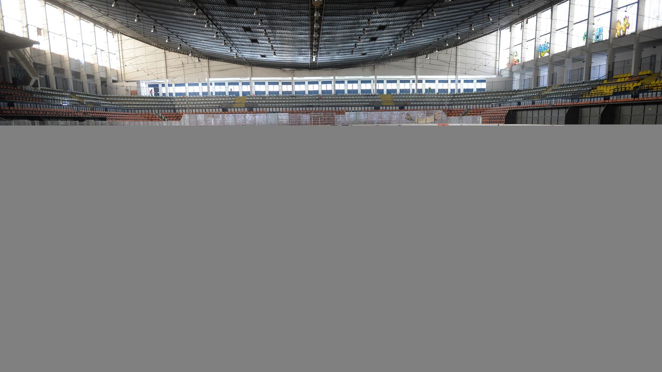 "Mihai Flamaropol", un patinoar în viață unde viitorul e mort și înghețat