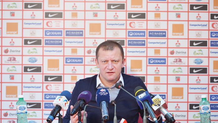 Staff-ul tehnic pune umărul la salvarea "câinilor"!** Sponsorul care îi poate scoate pe dinamoviști din 'groapă'