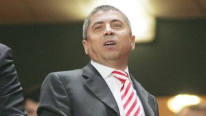 Turcu: "Rednic se întoarce din vară"