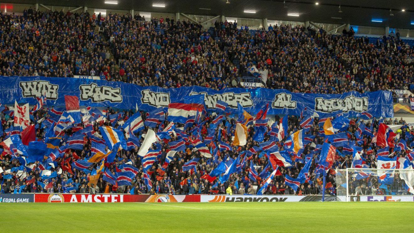 Mesajul amuzant al poliției din Viena, înainte de Rapid - Rangers: "Vinul fiert este mult mai tare decât berea!" :)