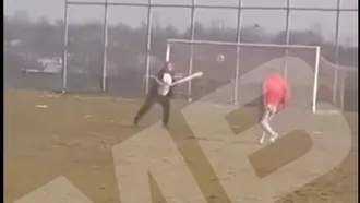 Halucinant: bătaie cu parul în Liga 5 Călărași! Scene demne de oameni sălbatici, chiar de Ziua Femeii