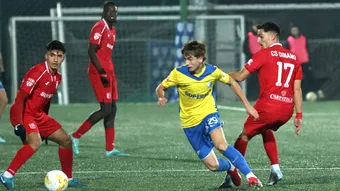 CS Dinamo a fost umilită de o echipă experimentală a Farului și a părăsit Cupa României fără punct luat în grupe. Florin Bratu a folosit nouă dintre cele 11 achiziții din această iarnă