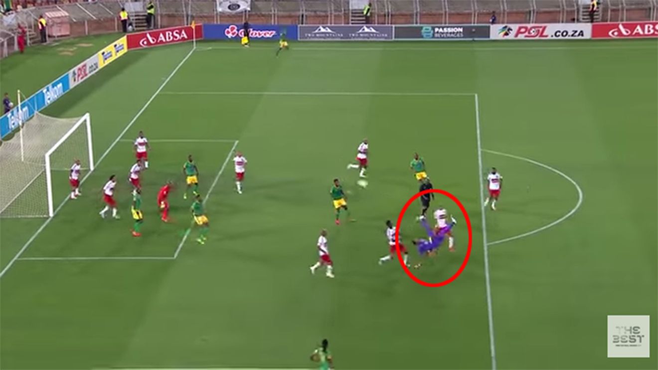 VIDEO | FIFA a anunțat TOP 3 cele mai frumoase goluri ale anului! Un portar a înscris din "foarfecă" la ultima fază a meciului