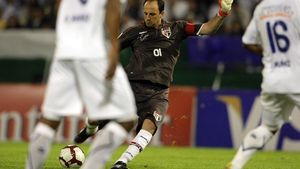 VIDEO** Portarul Rogerio Ceni a înscris al 100-lea gol din carieră