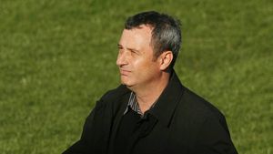 Rednic: "Nu sunt laș, normal că rămân"