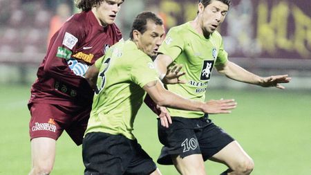 Le-au luat ochii! `Armata roșie`, pe urmele Urziceniului!