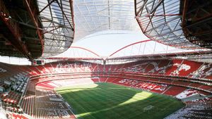 Dorm în "Cuib"!** O lojă VIP a stadionului „Da Luz" a fost transformată într-un dormitor