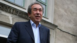 Badea: "Dinamo nu este de vânzare!"** Vezi ce schimbări plănuiește conducerea "câinilor"