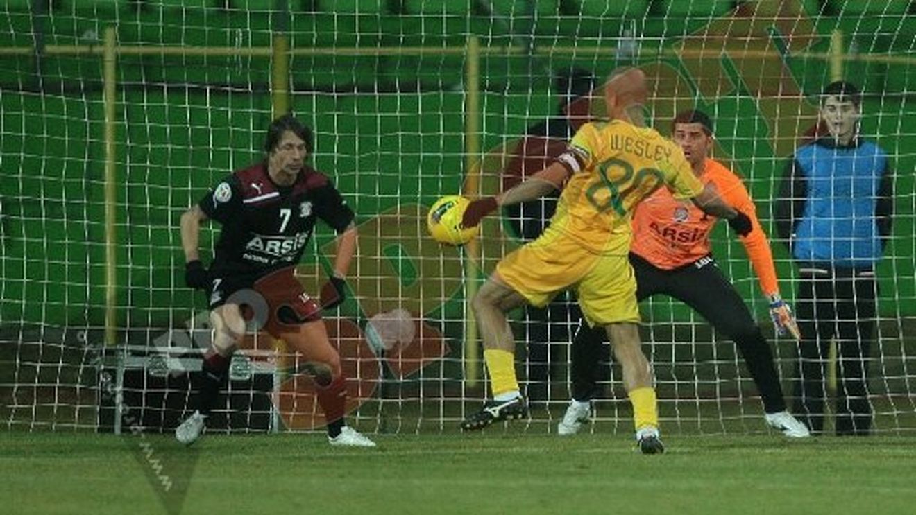 Rapidul, la trei puncte de Dinamo: "Răzvan a știut să ne motiveze!** Întotdeauna ne-am gândit la titlu"