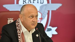 Dan Şucu dă verdictul despre transferurile de senzație ale lui Florin Niță şi Adrian Rus, după EURO! Speranțe uriaşe pentru Rapid