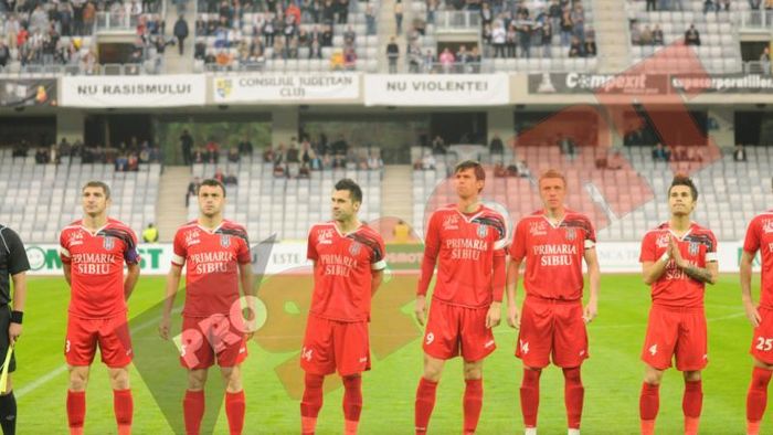 Jucătorii Voinței au întârziat voit începutul meciului cu "U"!** Motivul pentru care sibienii au refuzat să iasă la timp de la vestiare