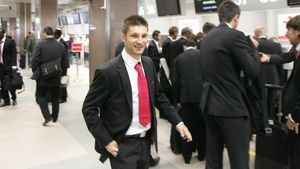 Îi predă ștafeta lui Moraes?** "Sper să aducă trofee la Dinamo" Andrei Cristea, despre plecarea în Germania