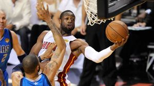 Așa ceva nu s-a mai văzut!** Un star din NBA își ia job de vară într-un fast-food cunoscut