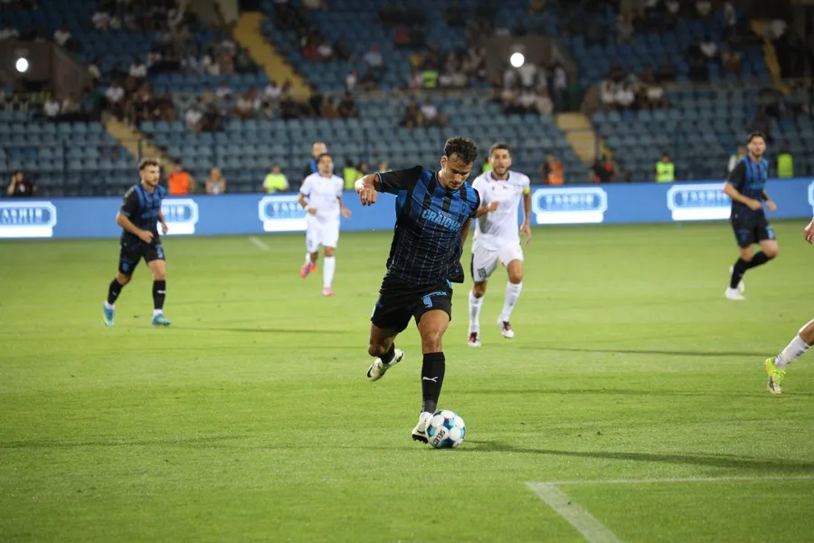ararat-armenia-universitatea-craiova-live-playoff-europa-league