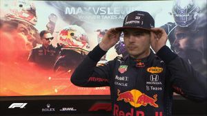 Max Verstappen, cu lacrimi în ochi după ce a devenit campion mondial în Formula 1: „Mi-am pierdut vocea, încă am crampe!”