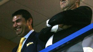 Borcea, încântat după înfrângerile Stelei: "Primele cuvinte ale fiului meu au fost 'gol Dinamo'" :)