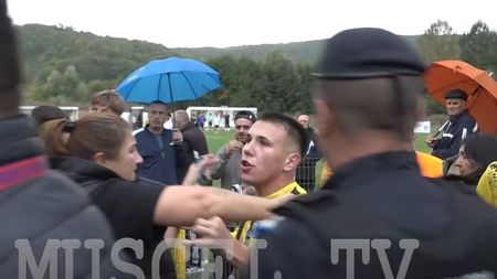 Bătaie între doi fotbaliști, colegi de echipă în Liga 3 din România: jandarmii au intervenit în forță!