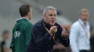 "Am făcut un gol cadou și al doilea a fost de Champions League". Reacția lui Șumudică după Astra - Austria Viena 2-3. Pentru ce și-a felicitat jucătorii