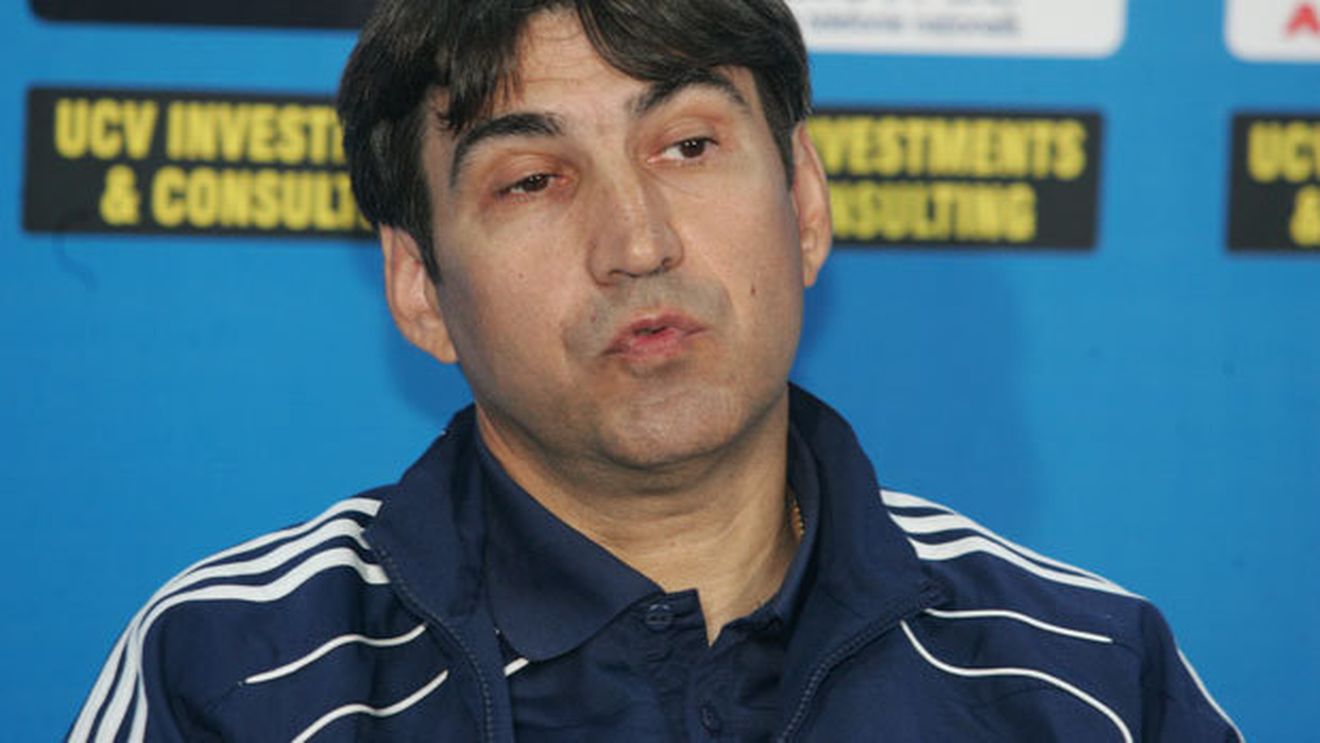 Dragomir e convins: "Pițurcă nu pleacă, este atașat de Craiova"