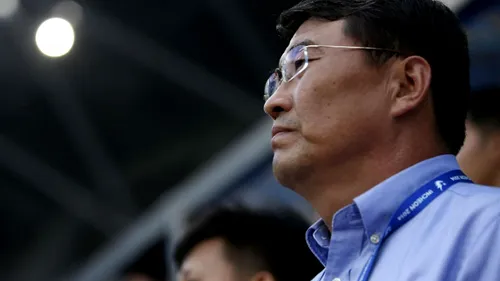 Selecționerul Coreei de Nord, Yun Jong-Su, a fost suspendat un an din cauza comportamentului de după meciul contra Coreei de Sud