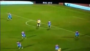 Moment de black-out pentru Lavezzi!** A pasat unui coleg care nu se afla pe teren! VIDEO