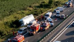 Unul dintre copiii din accidentul autocarului de pe A2 este în continuare în stare critică și respiră cu ajutorul aparatelor